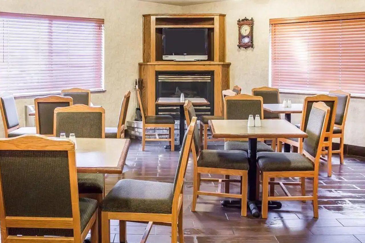 Quality Inn & Suites Sturgeon Bay Exteriér fotografie