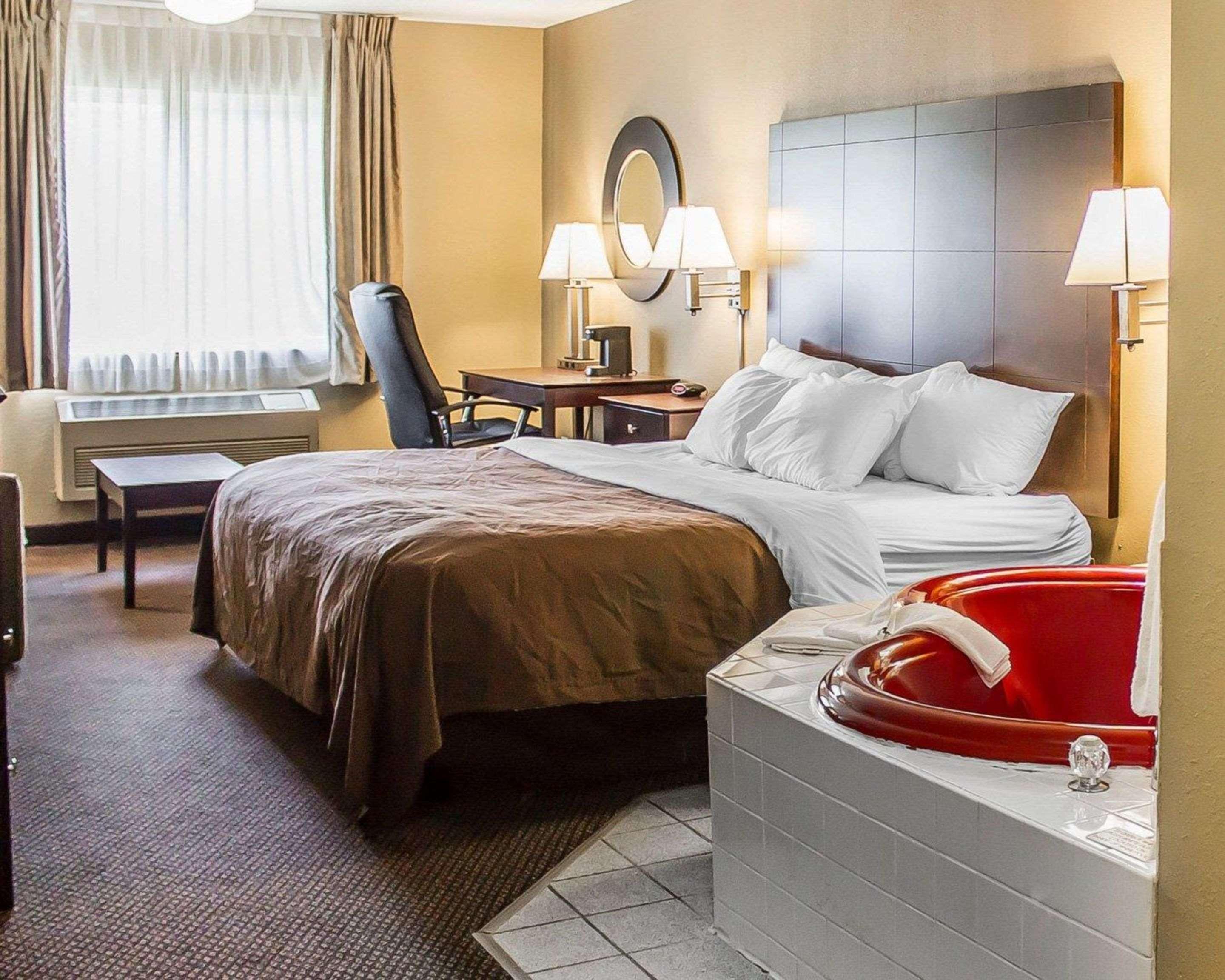 Quality Inn & Suites Sturgeon Bay Exteriér fotografie