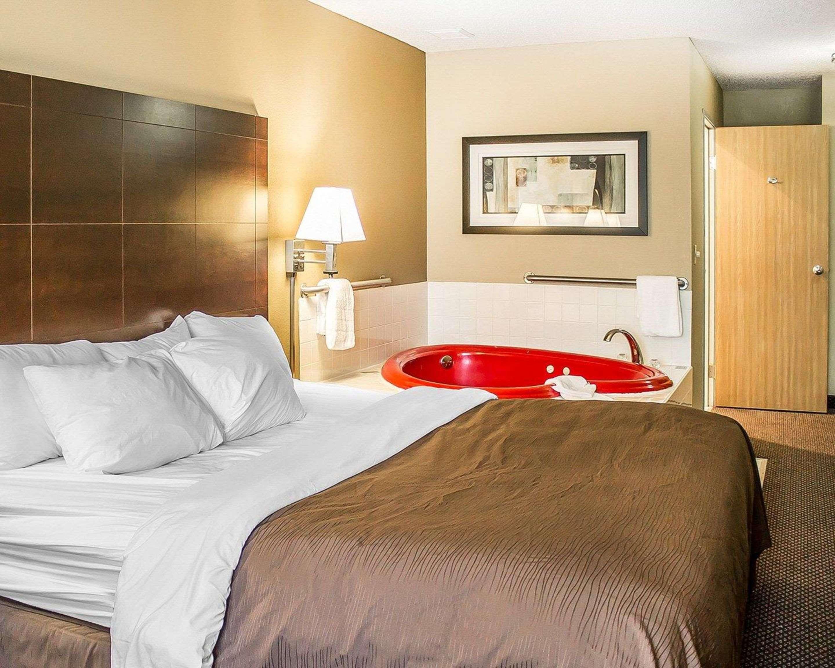 Quality Inn & Suites Sturgeon Bay Exteriér fotografie
