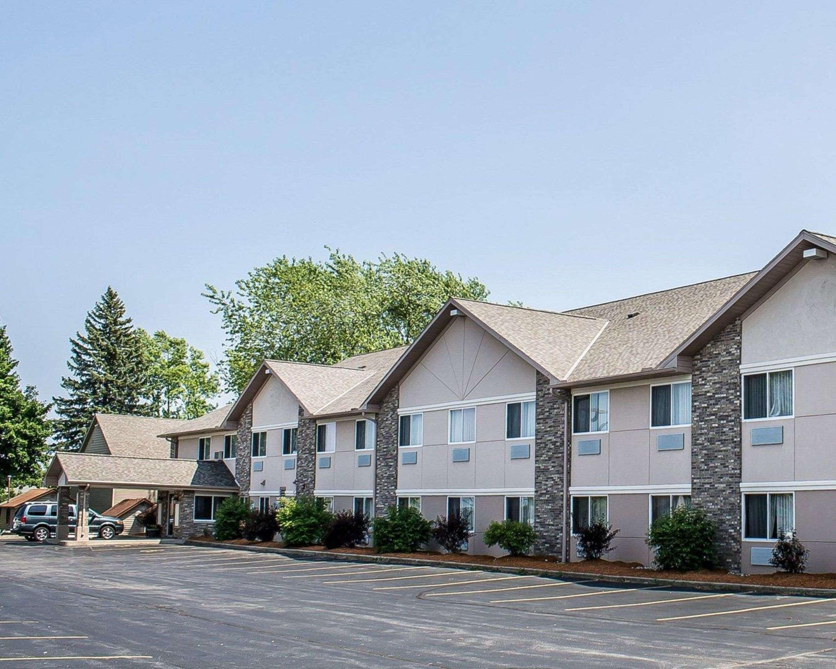 Quality Inn & Suites Sturgeon Bay Exteriér fotografie